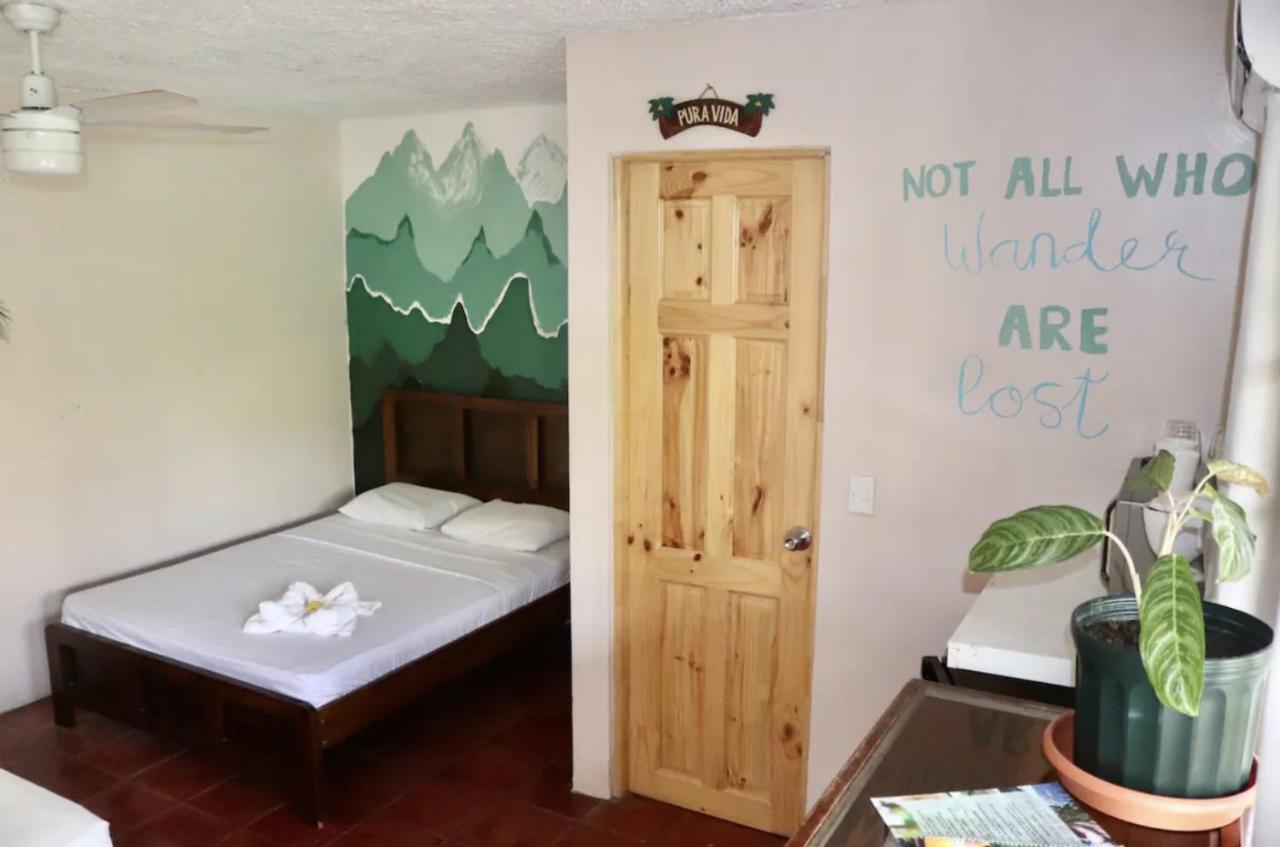 Casa Geraldo Bed & Breakfast Manuel Antonio Exterior foto